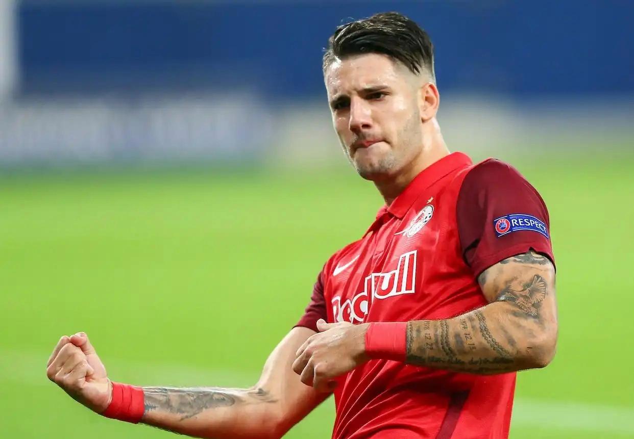 沙尔克客场大胜莱比锡红牛，领先优势扩大的简单介绍