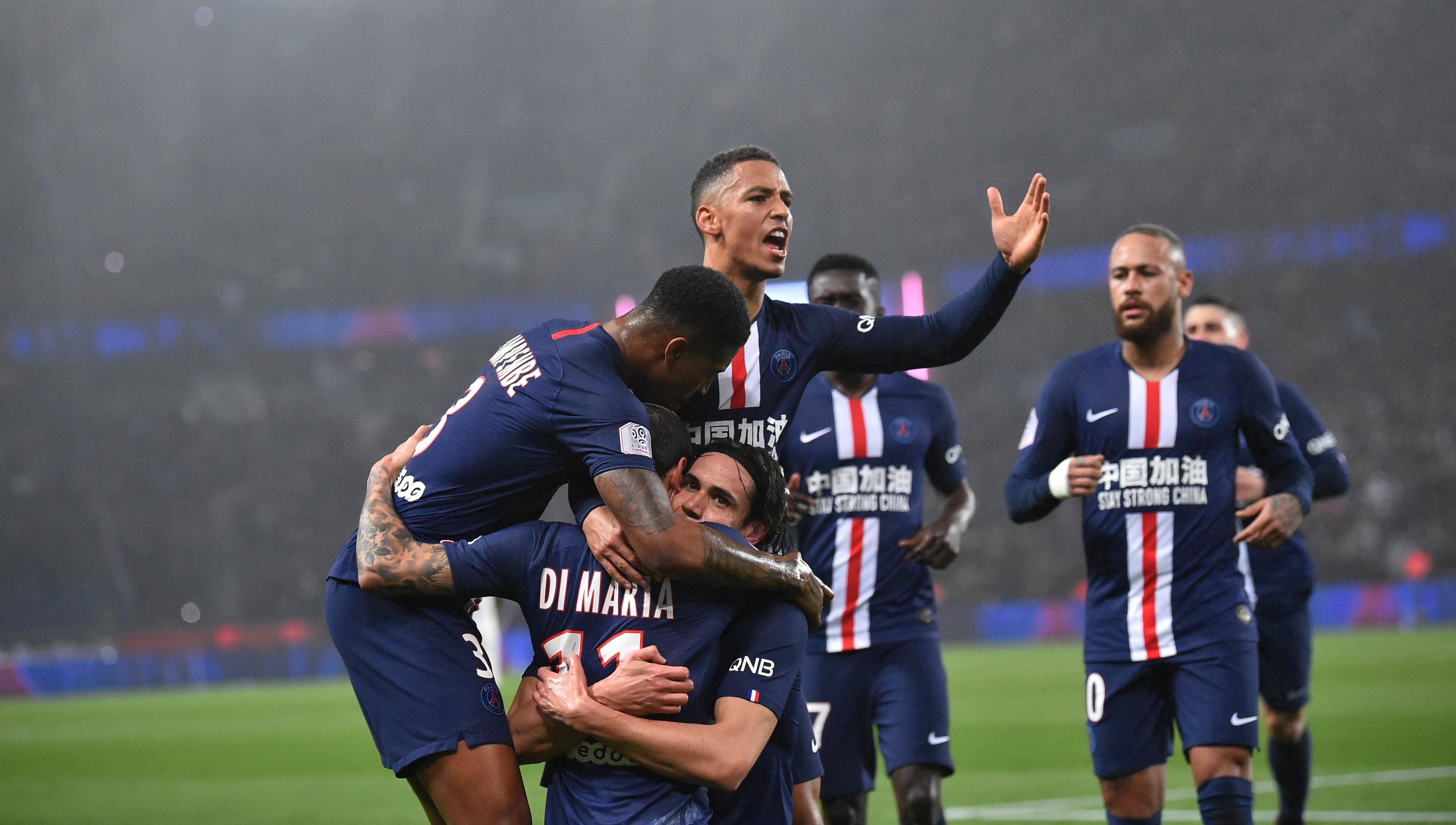 法国足球：巴黎圣日耳曼队在比赛中大比分战胜里昂队！的简单介绍