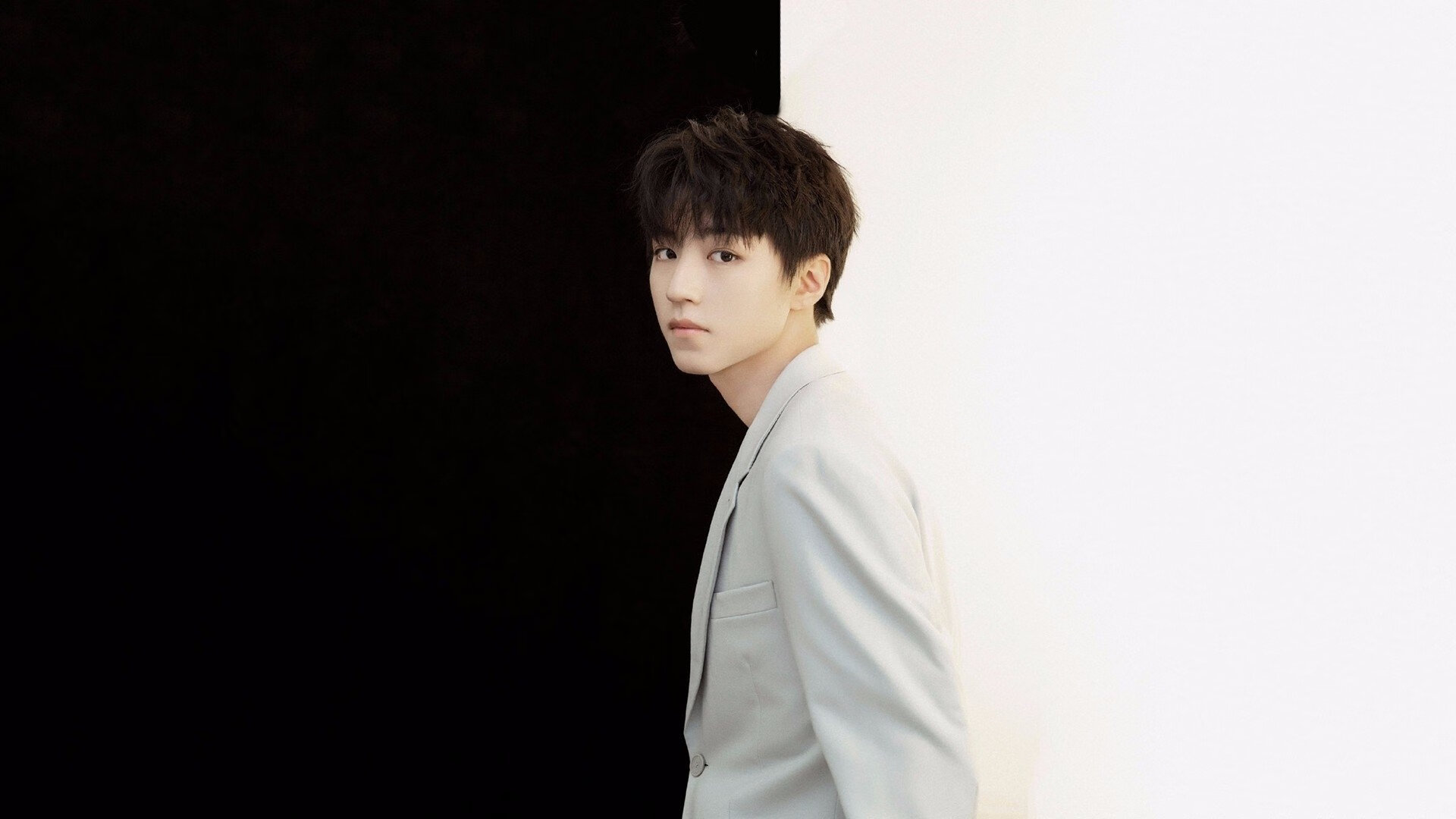 双星闪耀，弗拉霍维奇刷新进球纪录，智利单节狂飙击败牙买加