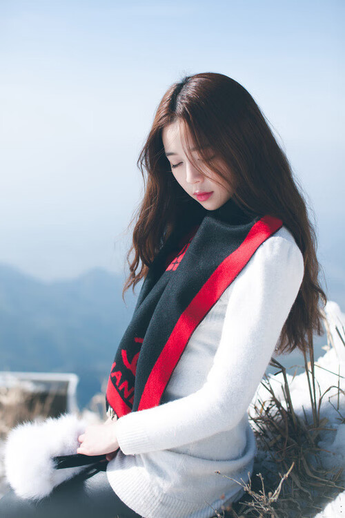 绿茵与硬木的共振，欧冠决赛夜，库里如神降临