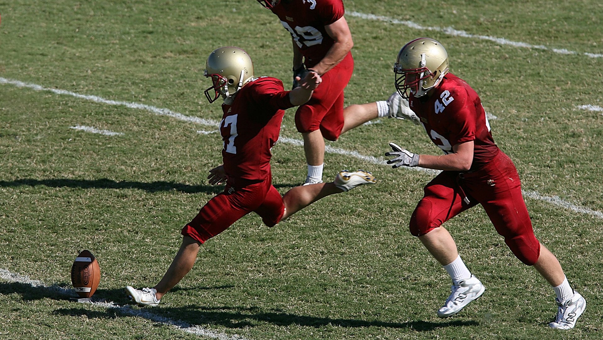 阿劳霍连线德黑兰,一场虚构对决中的绝对真实